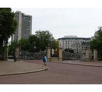UK Photo Print A4 / 12"x8" London : Westminster - Hyde Park, Queen Elizabeth Gate The Quee c2010