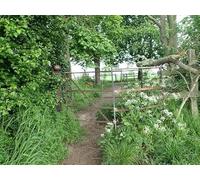 UK Photo Print A4 / 12"x8" Old iron gate Saughall Leaving Saughall along footpath in villa c2014