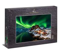 Ulmer Puzzleschmiede - Puzzle "aurora borealis" - 1000 pieces jigsaw puzzle - Northern lights above the fishing village Hamnoy, Lofoten, Norway