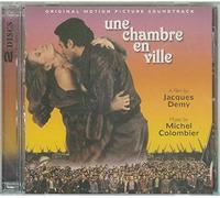 Une Chambre En Ville