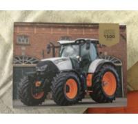 Universal Hobbies Miniature tractor David Brown 1690 - reinterpretation 2024