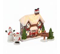URBNLIVING 5 Piece LED Christmas Village Scene Multicolour Light Up Décor | Multicolour LED Christmas Village with Snowy Scene, Battery Operated with 3x LR44 Batteries Included, W22xD8xH14cm