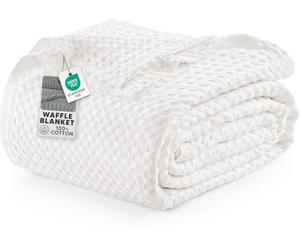 Utopia Bedding 100% Cotton Waffle Blanket Double Size, White-228x182 cm | Warm throws for sofas, Soft Lightweight Breathable throw Bed Blanket for all Season, Home Decor, Gift for Women and Men