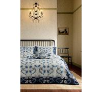 V & A 'Scrolling Carnation' Cotton Percale Duvet Cover Set in Blue | Size: King V & A Blue King
