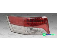 VALEO LEFT TAIL LIGHT ASSEMBLY 043956 FOR TOYOTA