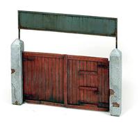 Vallejo Scenics - 1:35 Village Gate 15x15cm