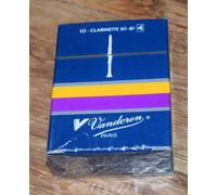 Vandoren Bb Clarinet Reeds Traditional - Strength 4 - 10-Pack