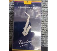 Vandoren SR214 Strength 4.0 Traditional Alto Saxophone Reeds - Pack of 10