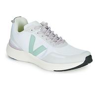 Veja Shoes (Trainers) Impala in White 3
