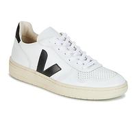Veja Shoes (Trainers) V-10 in White 3.5