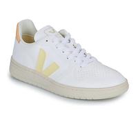 Veja Shoes (Trainers) V-10 in White 7