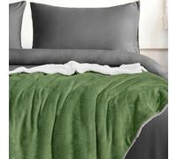 Velosso Luxurious Velvet Throw Blanket with Plush Sherpa Reverse in Olive | Size: 125 cm x 150 cm Velosso Olive 125 cm x 150 cm