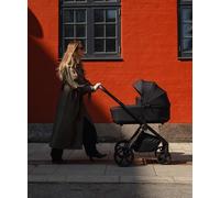 Venicci Claro | 3in1 Travel System with Accessories. Includes Pushchair, Carrycot and Tiago i-Size Car Seat | 9 Piece Bundle (Noir)
