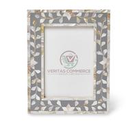 Veritas Commerce Group Handcrafted Mother of Pearl Photo Frame | Grey and White 6 x 4 | Handmade Wooden Picture Frame With Herringbone Design | Vintage Decor