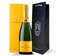 Veuve Clicquot Brut Yellow Label Champagne 75cl - With Branded Gift Bottle Bag