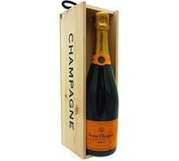 Veuve Clicquot Yellow Label Brut Champagne 75cl in Wooden Gift Box