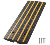 VEVOR Car Driveway Rubber Curb Ramp, 15 Tons Load Capacity, 66 mm Rise Curbside Bridge Ramp with Yellow Reflective Strips, Suitable for Loading Dock, Warehouse, Garage, Sidewalk (1 Pack)
