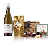 Villa Maria Private Bin Sauvigion Blanc Wine and Chocolates Hamper 75cl 12.5% abv