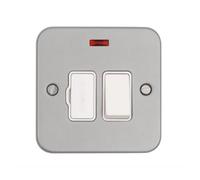 Vimark VM1371 Metalclad 13A Switched Fused Spur with Neon