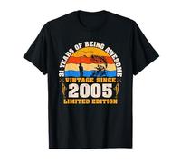Vintage 21st Birthday 21-Year-Old Fishing Lovers Born 2005 T-Shirt