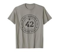 Vintage 42nd Wedding Anniversary Just Married 42 Years Ago T-Shirt