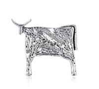 Vintage Cattle Brooch for Women Men Cute Little Cow Lapel Pins Personalized Brooches Accessories Pin for Bag Boutonniere Corsage for Clothes Unisex Fashion Jewelry, 1, Metal, no gemstone