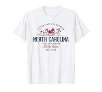 Vintage-Looking Retro Styled United States North Carolina T-Shirt