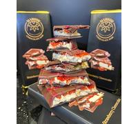 Viral DUBAI Chocolate | Large Size 190g Viral Strawberry Cheesecake Chocolate Bar by MANSUR Est. 1891 (DUE TO HOT WEATHER - PLEASE PUT IN FRIDGE FOR 30-45 MINS BEFORE OPENING)