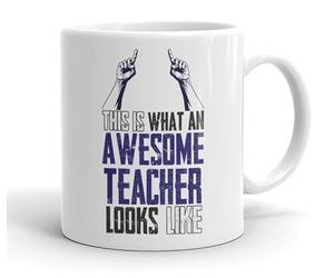 VIROSA Funny Teacher Mug - “This is What an Awesome Teacher Looks Like” - Novelty Gift for Educators - 11oz Ceramic Coffee Cup for Work or Appreciation