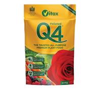 Vitax Q4 Multipurpose Pelleted Fertilizer Plant Feed Resealable Pouch 0.9Kg