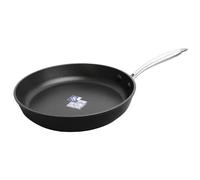 Vogue DC701 Cast Aluminium Fry pan, 260 mm | Distributes heat evenly for consistent professional cooking, featuring a robust, comfortable riveted steel handle.