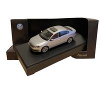 Volkswagen Passat B7 - 1/43 scale - VW Schuco modelcar 3AE099300A7W