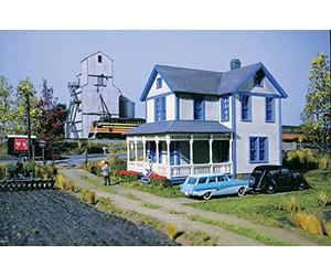 Walthers Cornerstone 933-3651 Aunt Lucy's House Plastic Kit