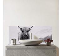 Warren Reed - Designer Premium Lone Highland Cow Glass Bathroom Splashback 6mm Toughened Glass - Water-Resistant Wall Protector for Basins & Sinks, Polished Edges