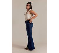 We The Free CRVY Infinite Stretch Pull-On Flare Jeans at Free People in Night Sky, Size: Small - female