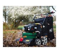 Webb 140cc Walk Behind Vacuum (Briggs & Stratton Engine) Webb 140cc Walk Behind Vacuum (Briggs & Stratton Engine)