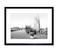 Wee Blue Coo LOWESTOFT THE PIER PAVILLION ENGLAND OLD BW BLACK FRAMED ART PRINT B12X301