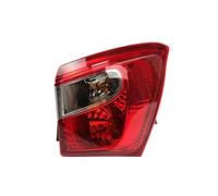 WEFOLEN For Suzuki S-Cross S Cross 2014 2015 For SX4 2016 Car Rear Tail Light Brake Tail Lamp With Bulb Tailamp Taillight(Outer Right)