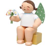 Wendt & Kuhn Angel, Small, with Bouquet Figurine