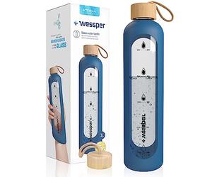 Wessper Drinkmotivation Borosilicate Glass Bottle with Time Markings 1 Litre Airtight Drinking Bottle Glass Bamboo Lid 1 Litre Reusable Silicone Cover Blue WES260 Blue