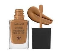Wet n Wild Photo Focus Matte Foundation, Buildable High-Performing Liquid Makeup, Flash-Proof No White Cast and Pore-Blurring Finish, Caramel