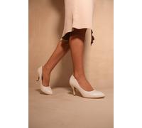 Where's That From Women's 'Paola' Mid High Heel Court Pump Shoes With Pointed Toe in White | Size: 8 Where's That From White 8