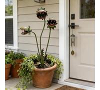 Whimsical Metal Carnivorous Plant Garden Stake, 25-Inch Large Venus Flytrap Monster Plant Sculpture, Durable Yard Art for Flower Beds, Patios & Planters, Unique Quirky Garden Gift