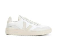 Veja Shoes (Trainers) V-90 in White 6