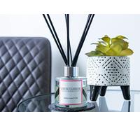 White Rose & Lily Reed Diffuser - Clyde Candles, Luxury Diffuser Oil with a Set of 7 Fibre Sticks, 100ml, Best Aroma Scent for Home, Kitchen, Living Room, Bathroom. Fragrance Diffusers set with sticks