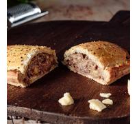 Wilfreds Steak & Cheese Welsh Oggie Pasties 6 Pack | Extra Large Traditional Pasties Made in Wales | Steak & Mature Cheddar Filling | Chilled Ready to Heat Pasty