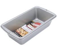 Wilton Medium Loaf Tin, Recipe Right, Non Stick, 1.6cm x 11cm x 6cm (8.5in x 4.5in x 2.5in)