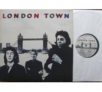 WINGS - WINGS / LONDON TOWN / 1978 / Bildhülle mit ORIGINAL illustrierter Text-Innenhülle / EMI ELECTROLA # 1C064-60521 / Deutsche Pressung / 12" Vinyl Langspiel Schallplatte