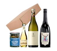 Wise Bartender Alcohol-Free 3 White Wine & Nuts Gift Pack - A Premium Non-Alcoholic Wine Gift Set with Gluten-Free Wine & Gourmet Malabar Nuts, Ideal White Wine Box for Gifting & Celebrations