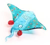 WitnyStore Tiny 3¾" Long Light Blue with Glittering Red Dots Stingray Figurine - Miniature Hand Blown Glass Sea Rays Colorful Fish Marine Animal Crystal Decorative Collectible Figurines Décor Gifts